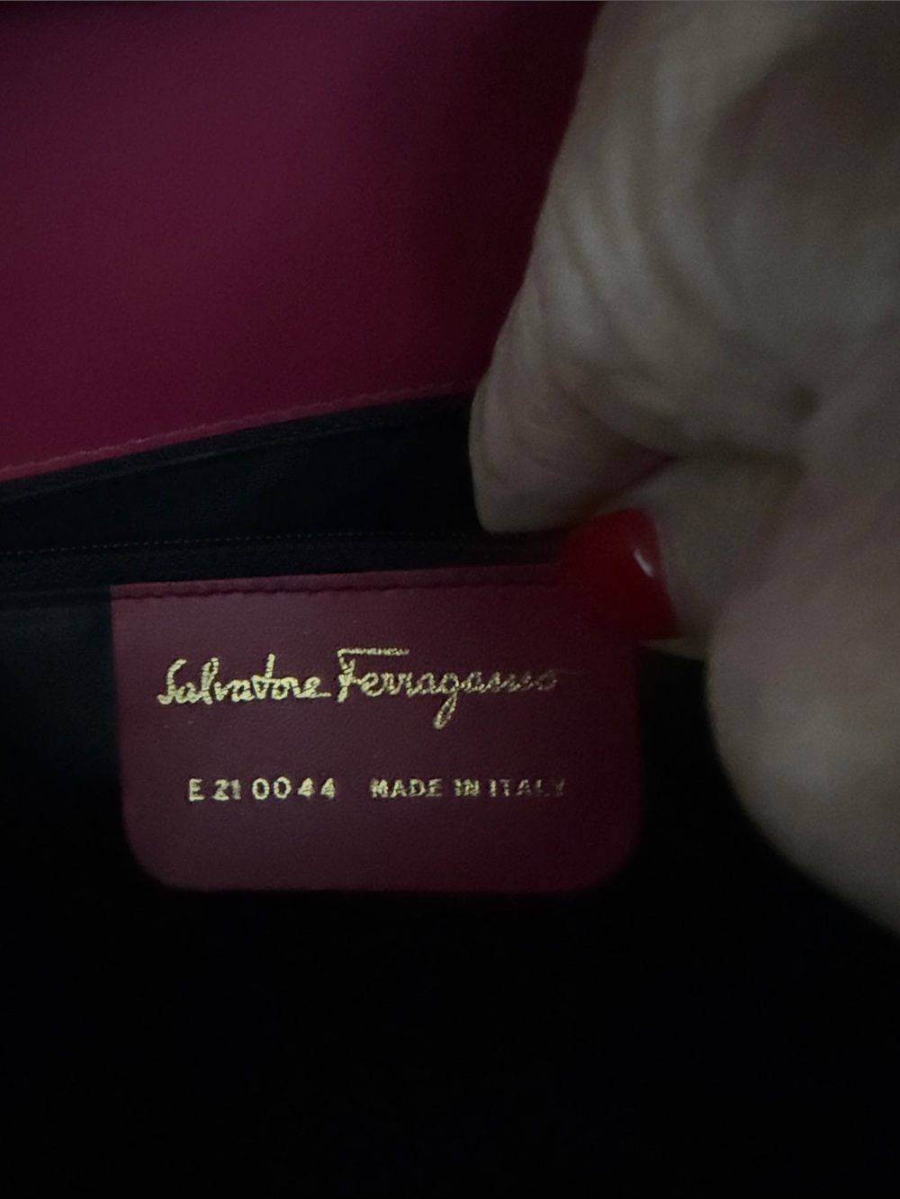 Salvatore Ferragamo Fuchsia Leather Envelope Crossbody with Gold Medallion - Picture 7 of 13